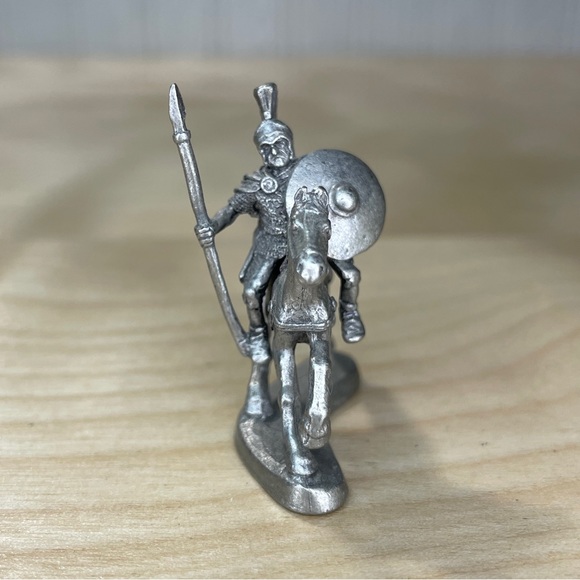 Vintage Ral Partha Pewter Mounted Roman Soldier with Spear PP 661 - Picture 4 of 8